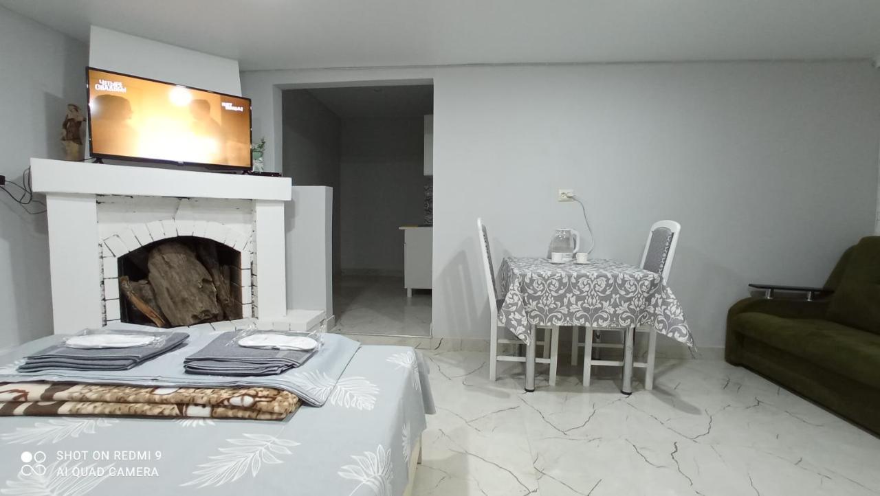 Hotel Samira Gagry Zewnętrze zdjęcie